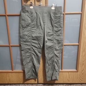 Eddie Bauer Womens Size 10 Olive Green Cargo Pants